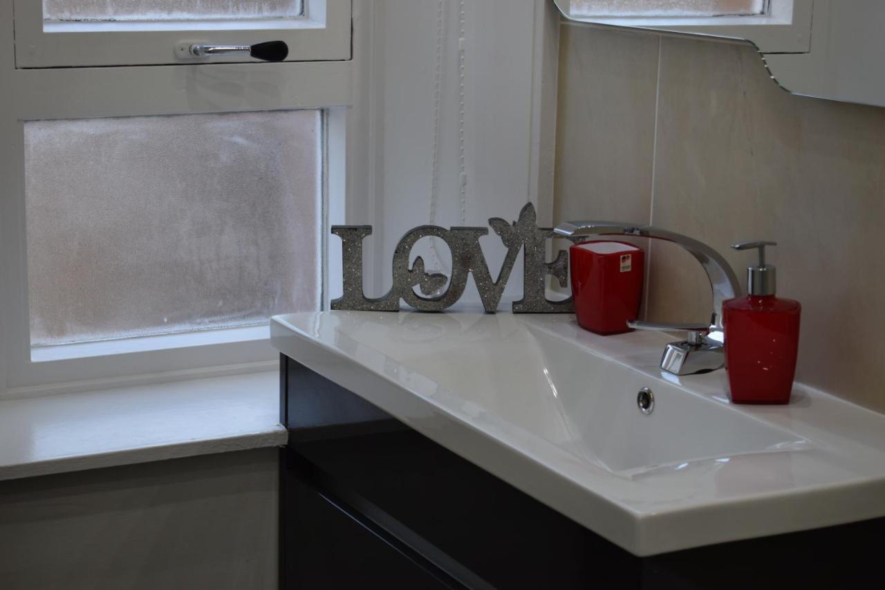 Glasgow Lovely Apartment D&N Екстер'єр фото
