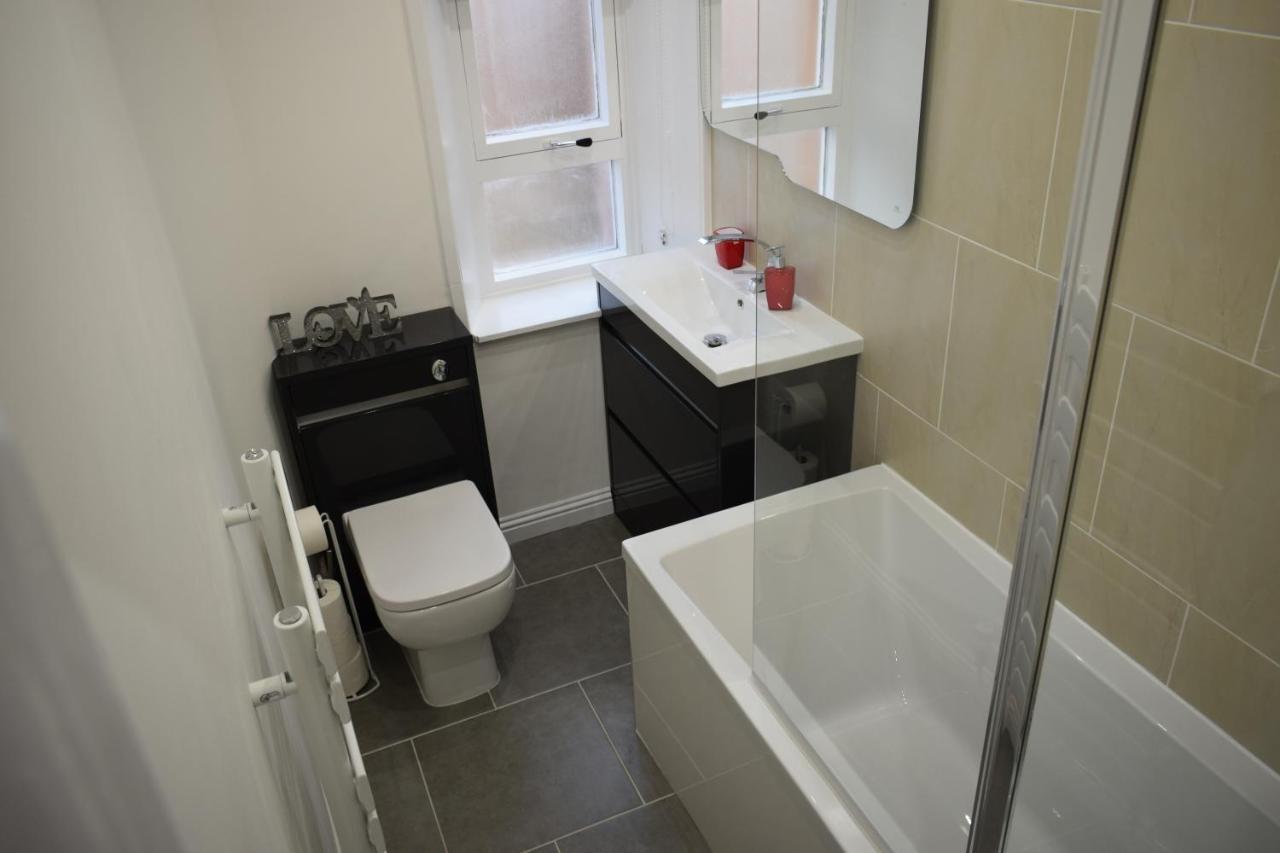 Glasgow Lovely Apartment D&N Екстер'єр фото